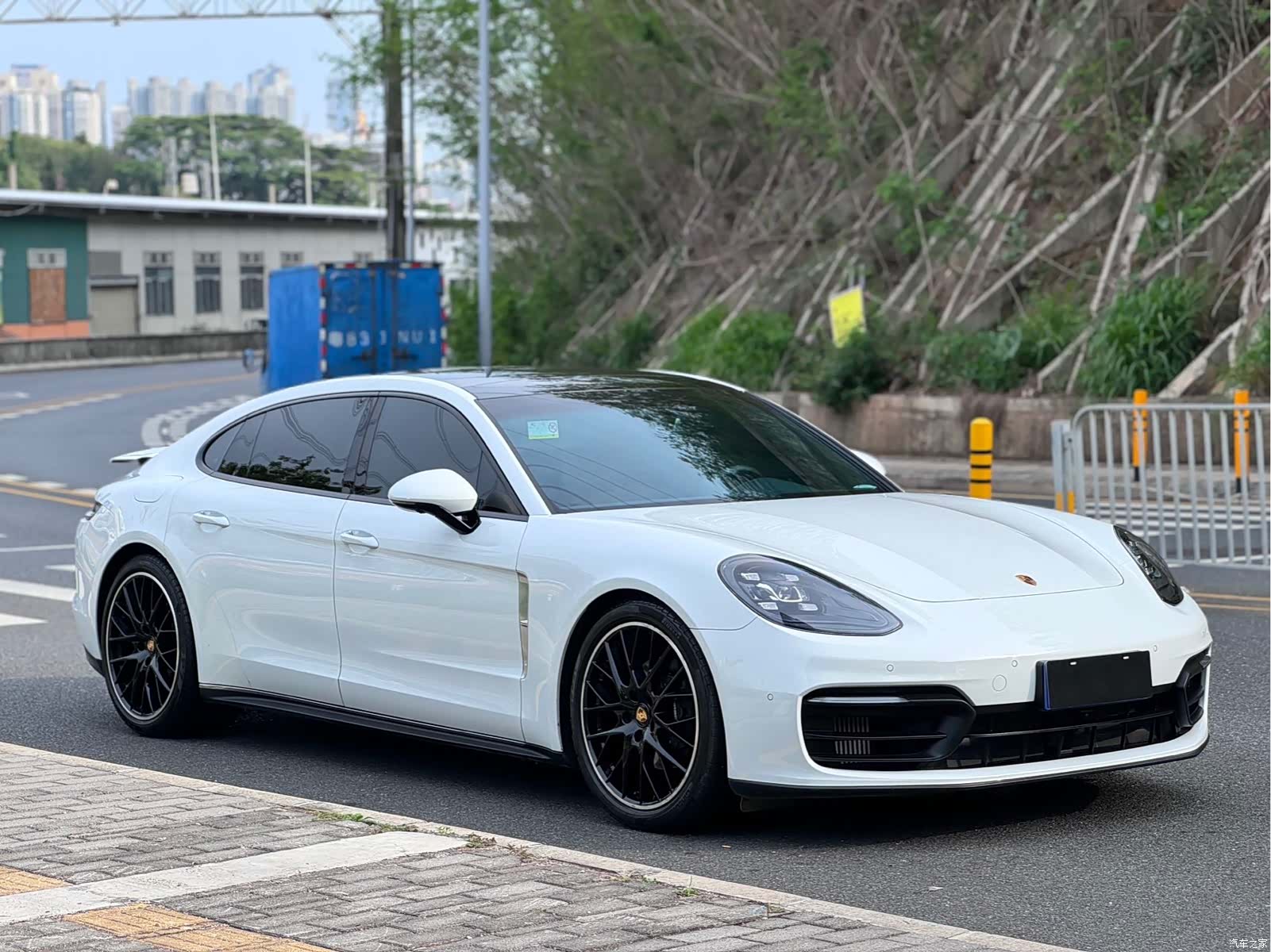 Porsche Panamera, 2022 3