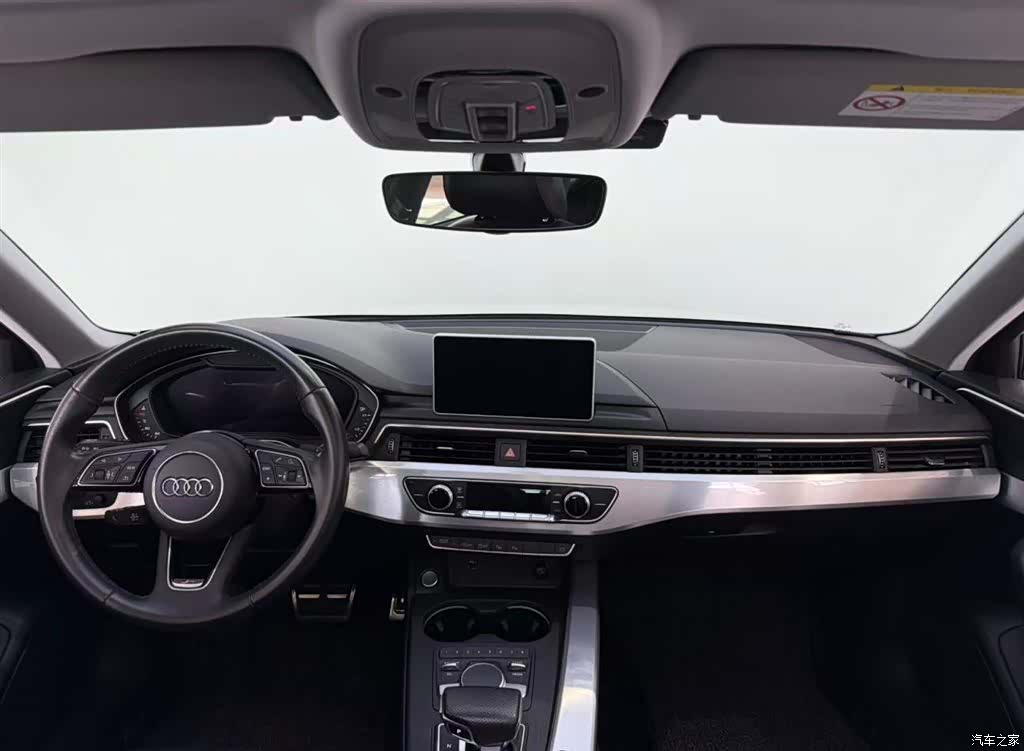 Audi A4L, 2019 7