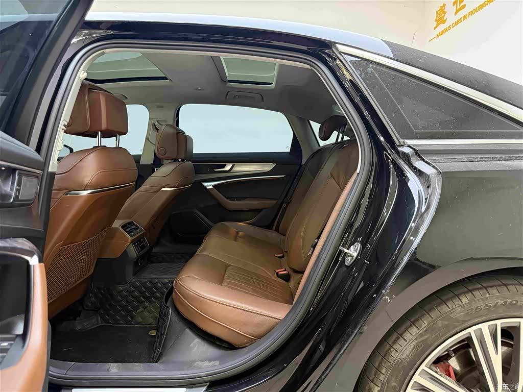Audi A6L, 2022 4