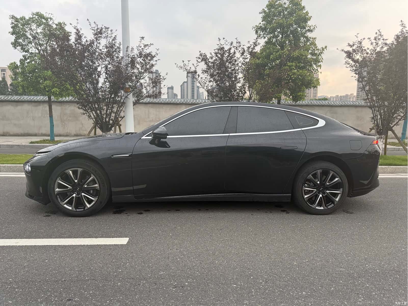 Xpeng P7, 2022 4