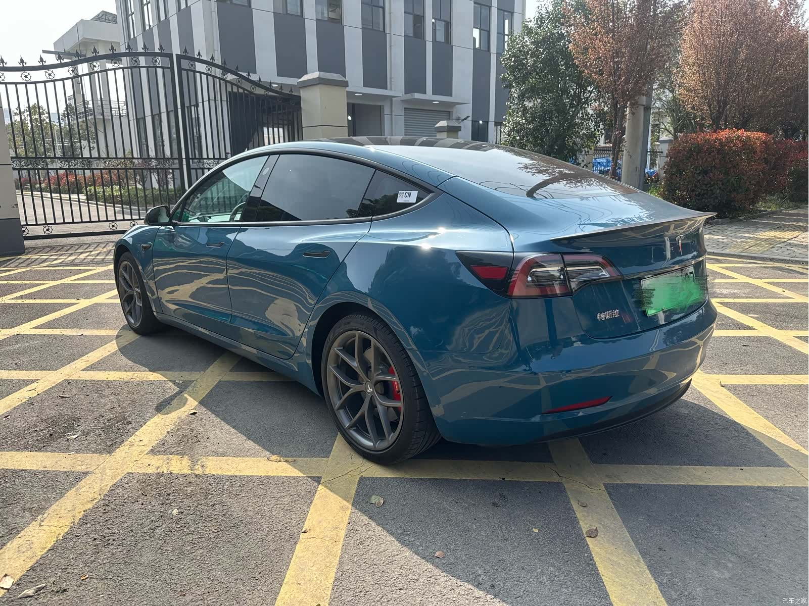 Tesla Model 3, 2022 все фото