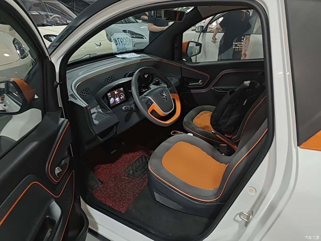 Wuling E100, 2019 17