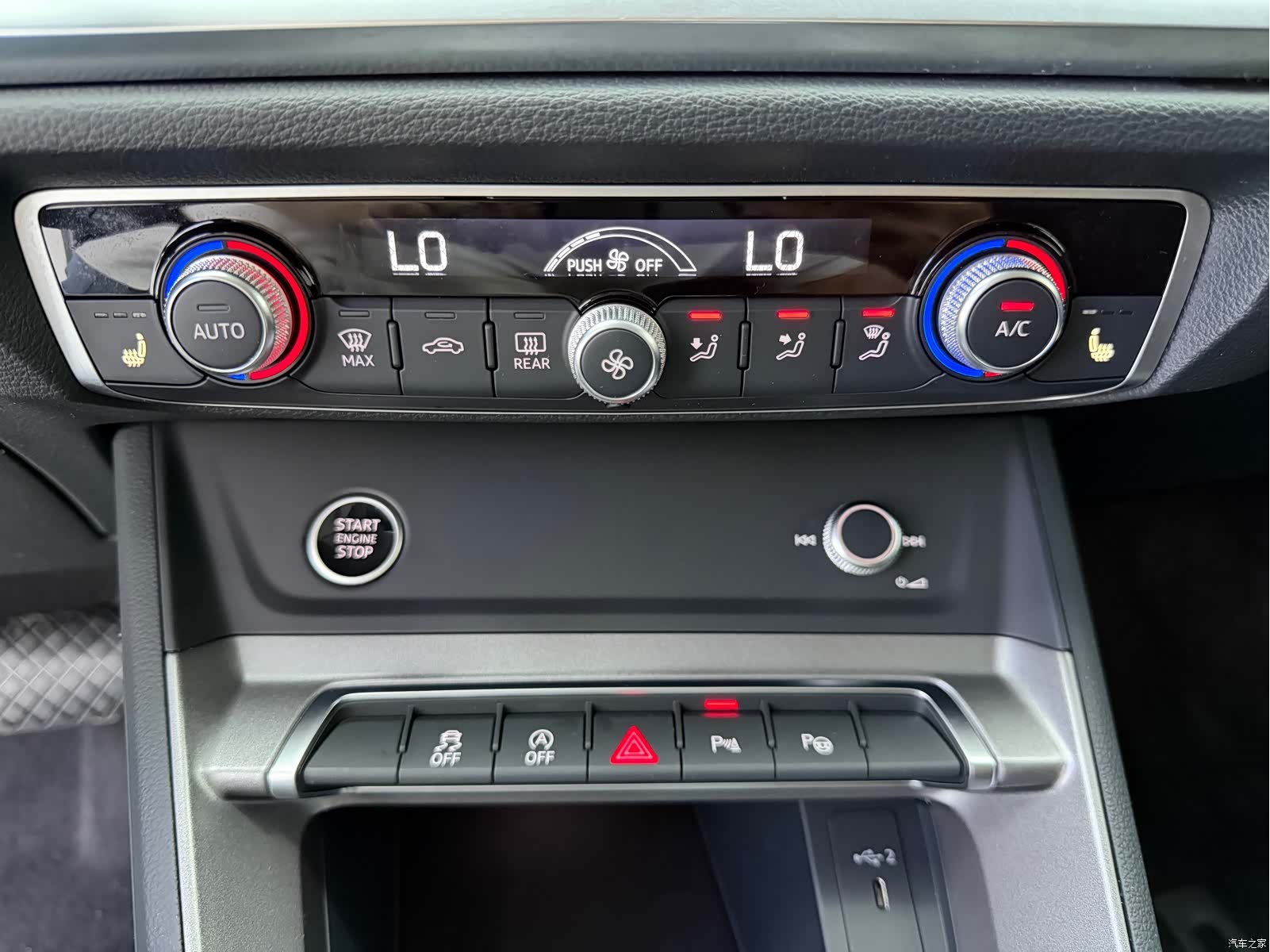 Audi Q3, 2022 12