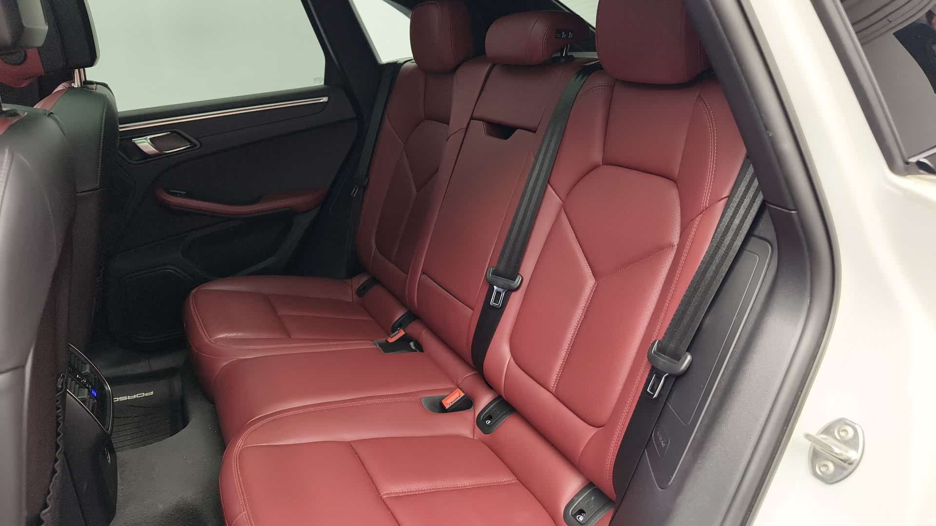 Porsche Macan, 2023 10