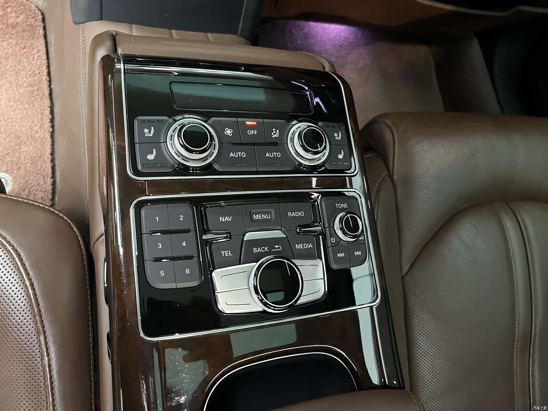 Audi A8L, 2017 11