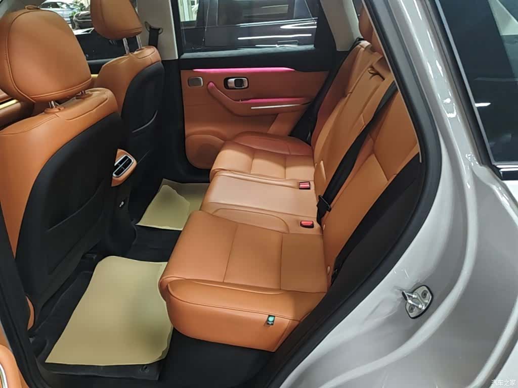 Leapmotor C10, 2025 17
