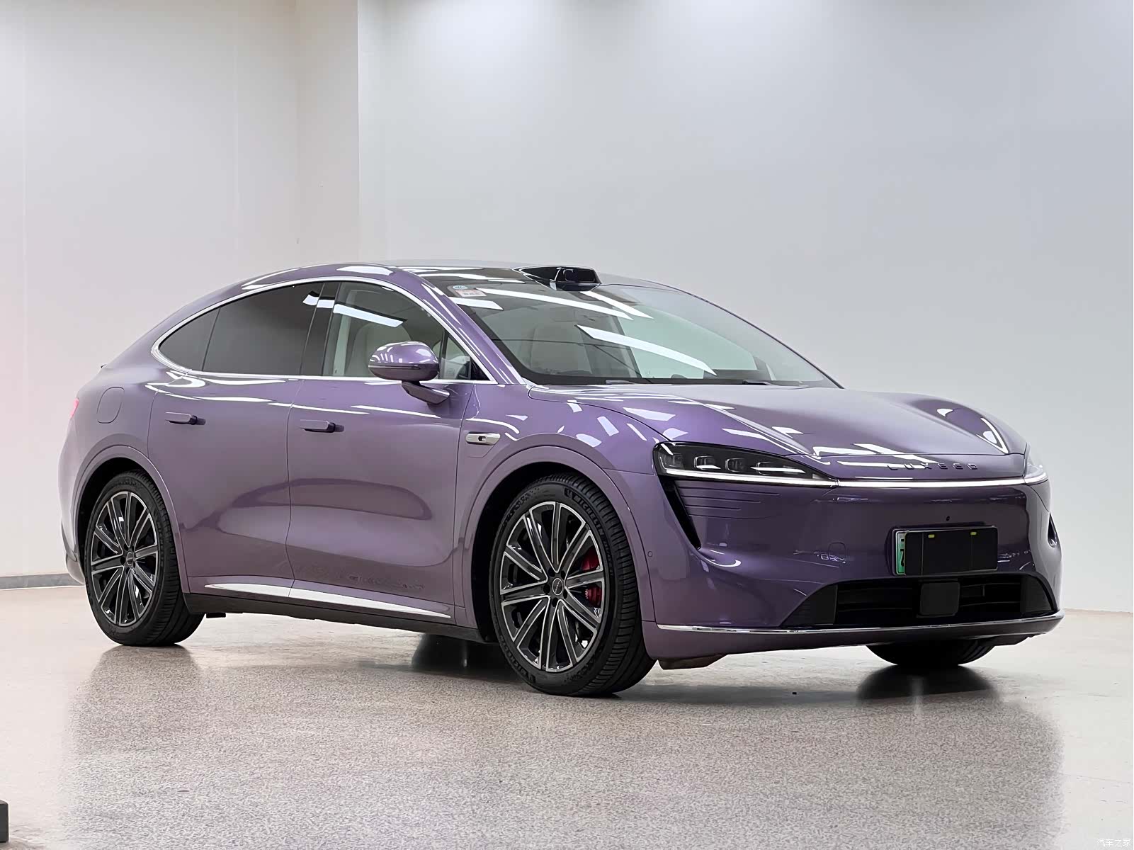 Luxeed R7, 2025 3