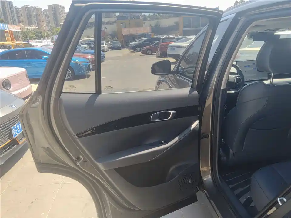 Geely Galaxy Galaxy E5