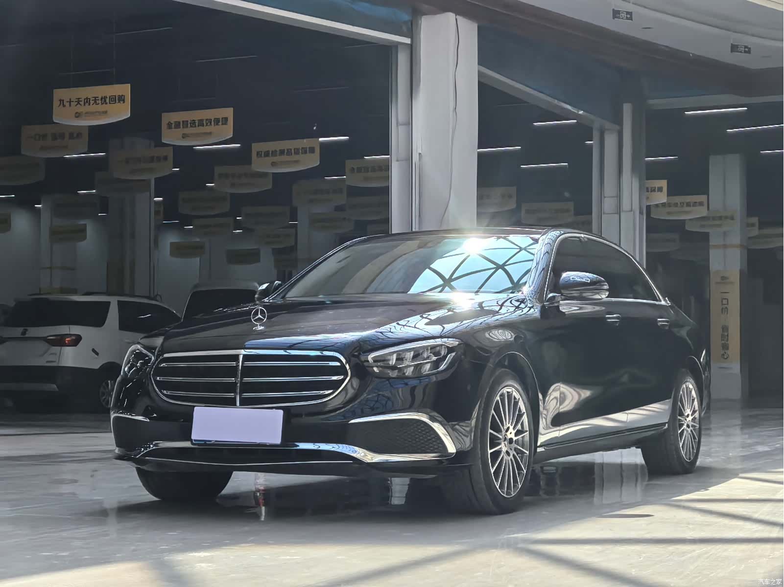 Mercedes-Benz E-Class, 2023 1