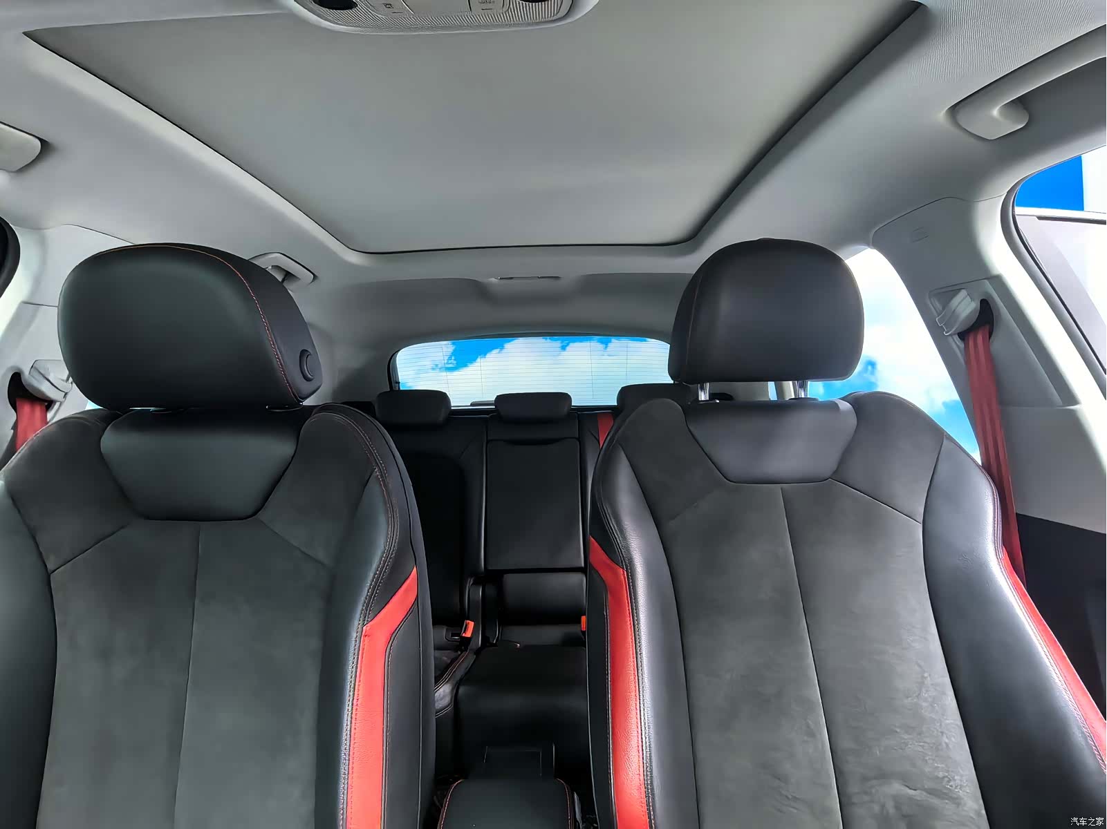 Audi Q3, 2022 10
