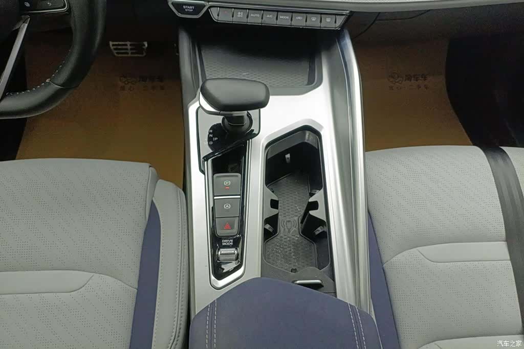 Geely Preface, 2024 16