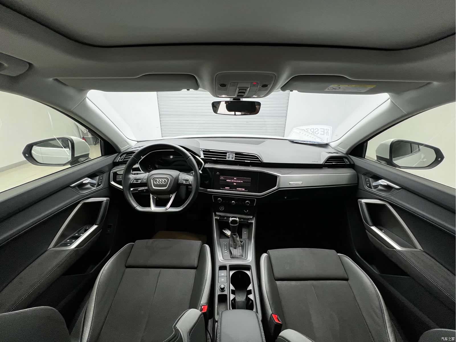 Audi Q3, 2022 8