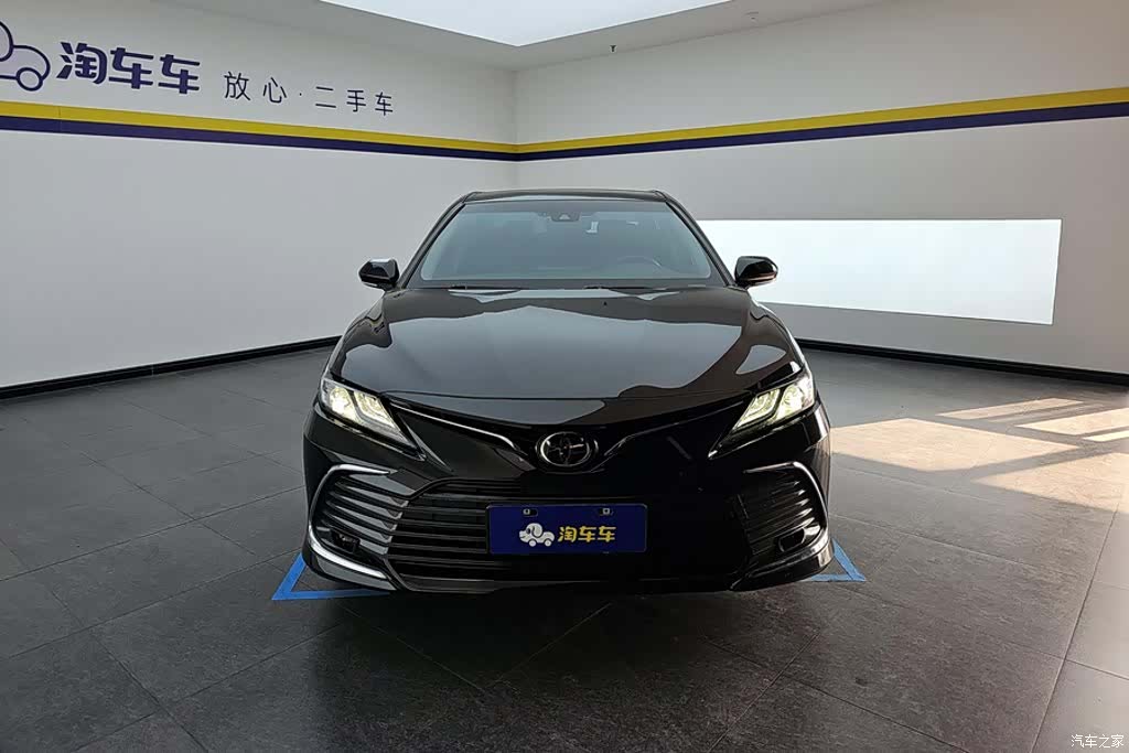 Toyota Camry, 2022 2