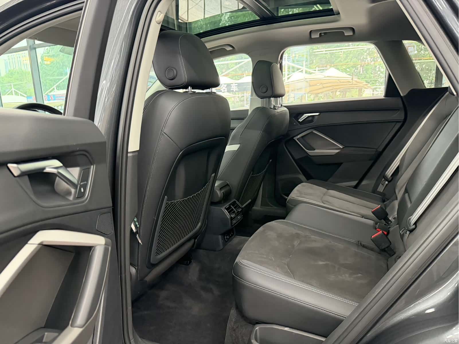 Audi Q3, 2022 12