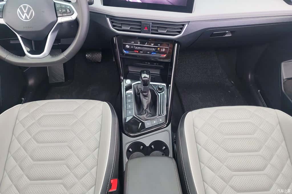 Volkswagen Tayron, 2024 16
