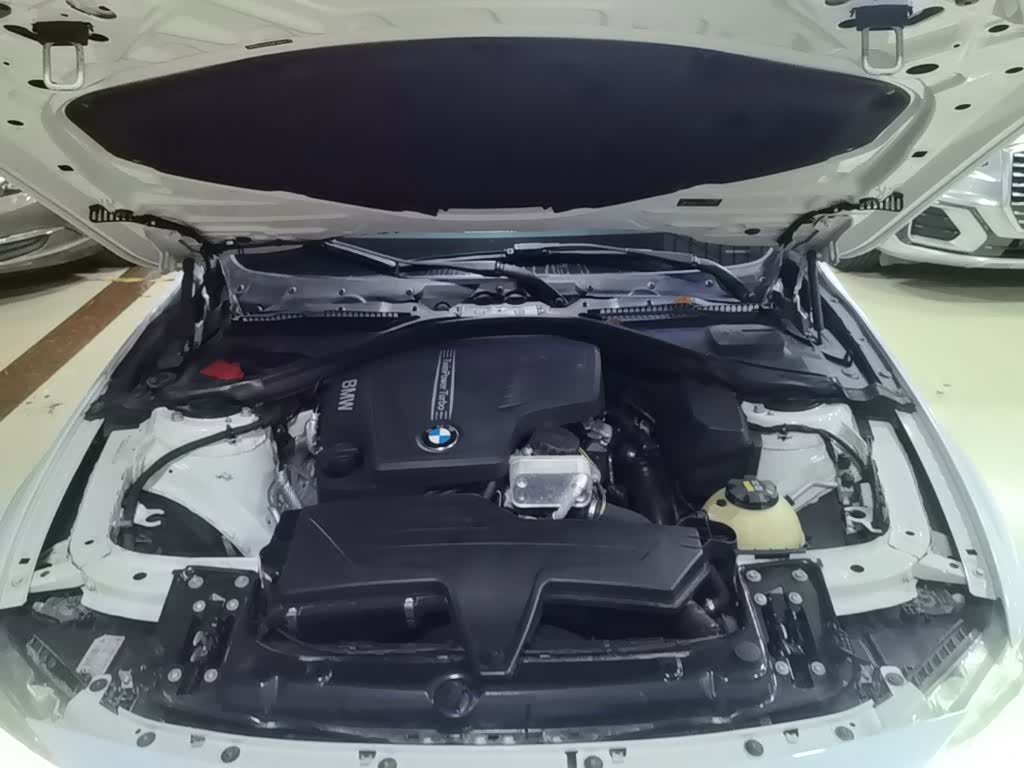 BMW 3 Series, 2016 16