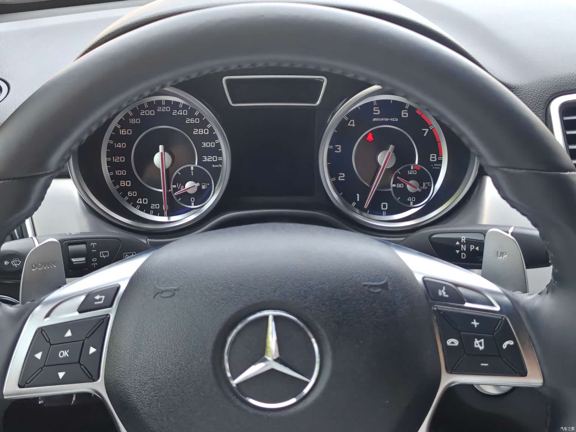 Mercedes-Benz M-Class AMG, 2015 4
