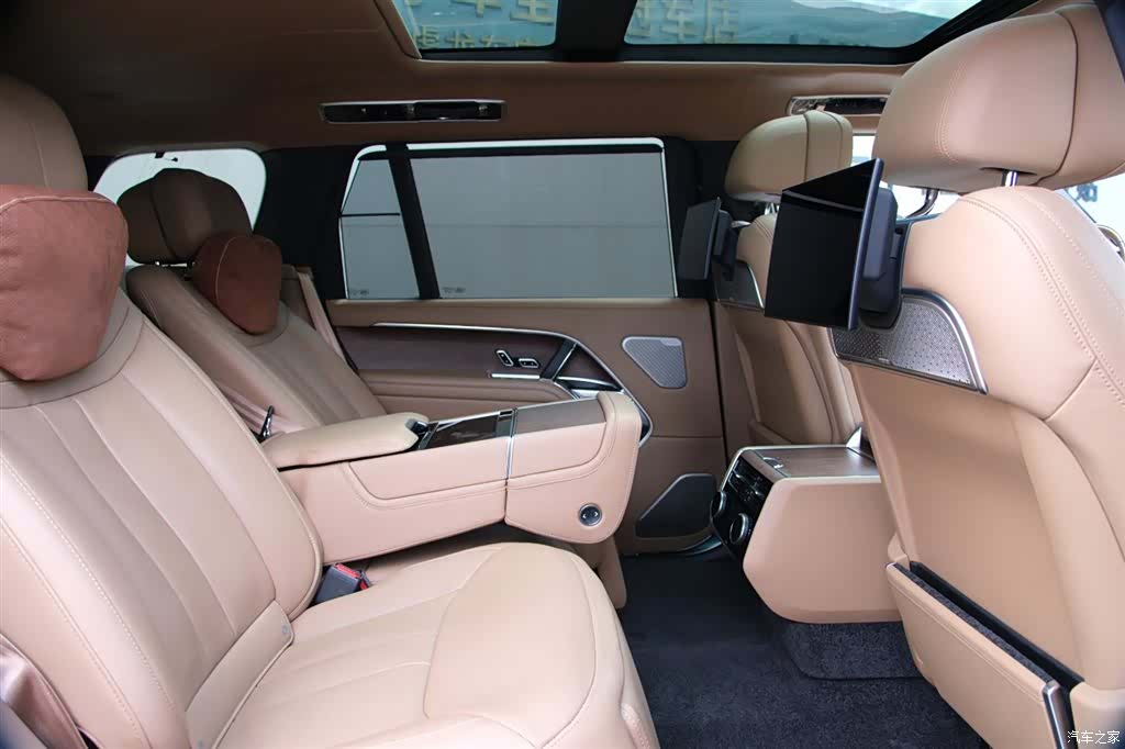 Land Rover Range Rover, 2024 16