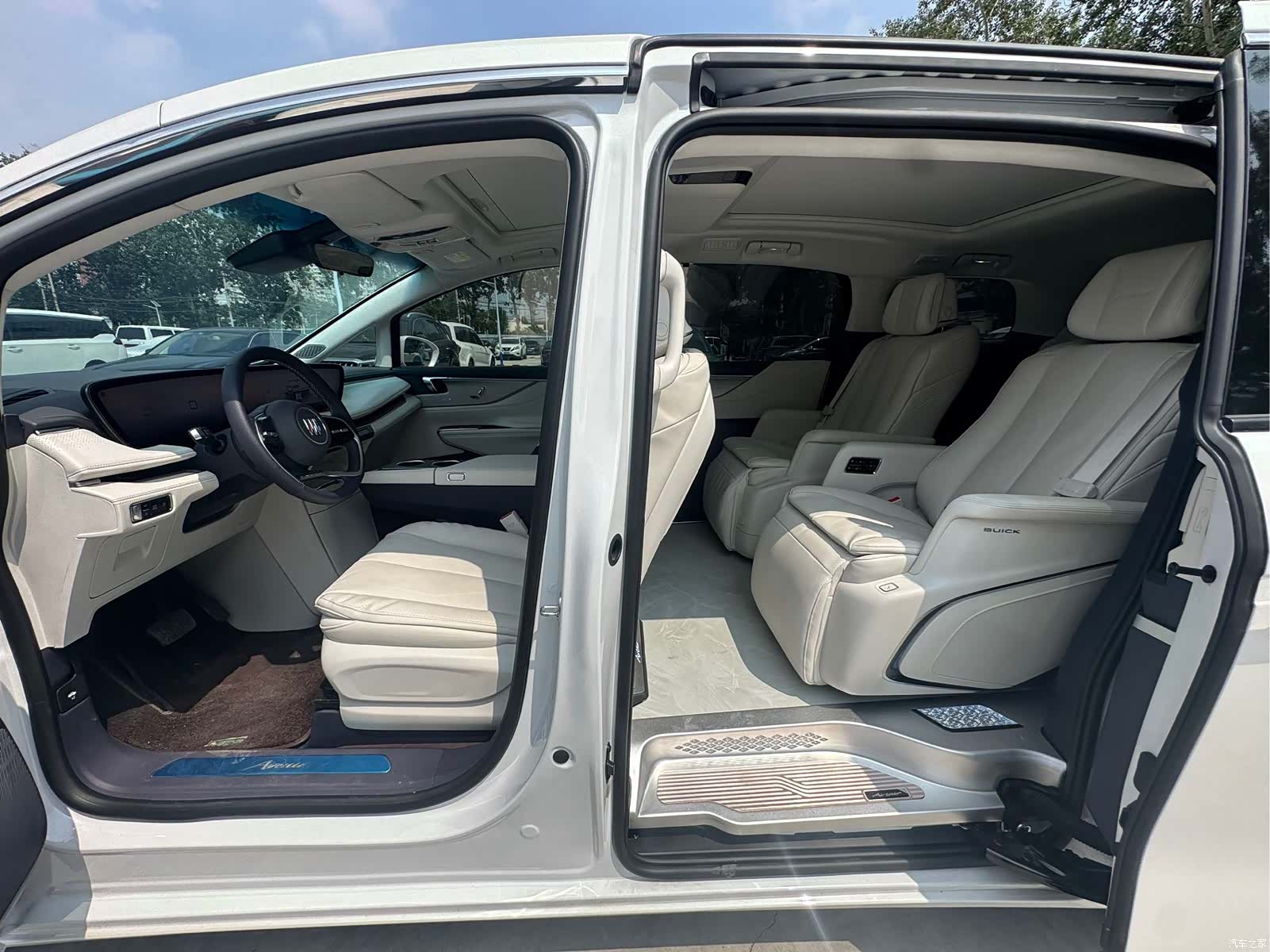 Buick GL8, 2025 20