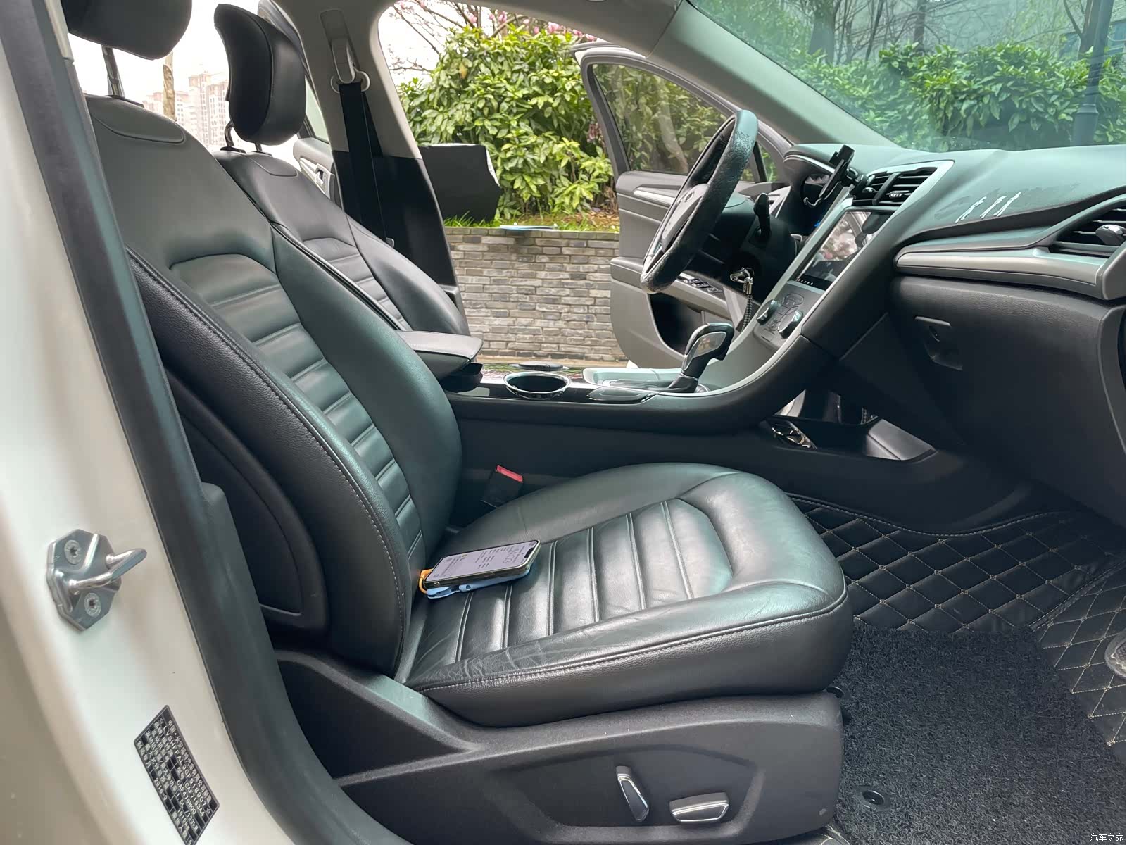 Ford Mondeo, 2016 8