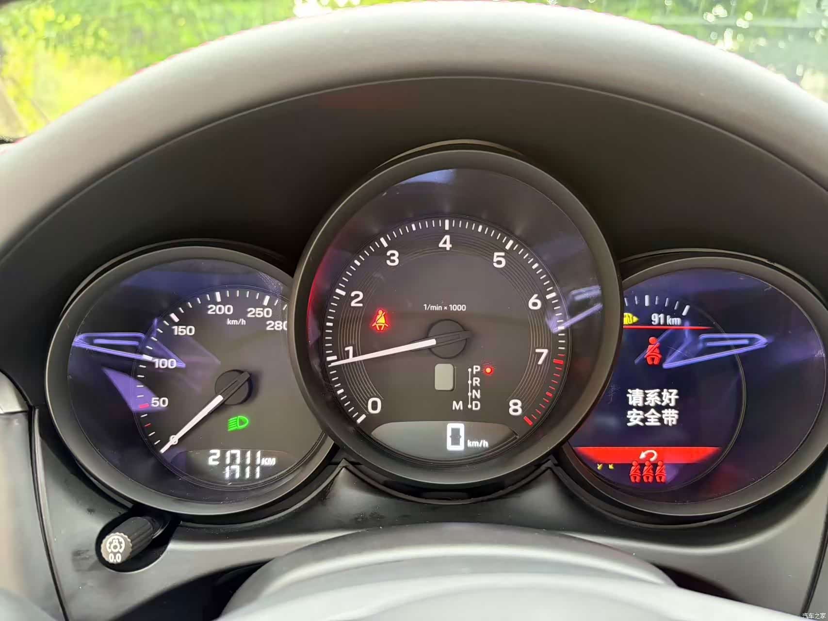 Porsche Macan, 2025 11