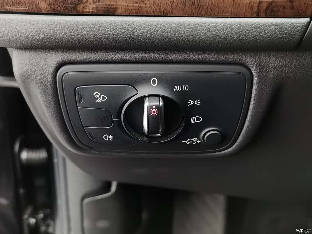 Audi A6L, 2019 21