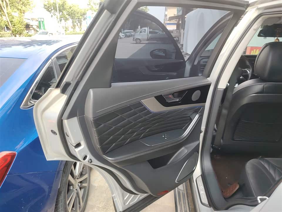 Hongqi HS5 Hongqi HS5
