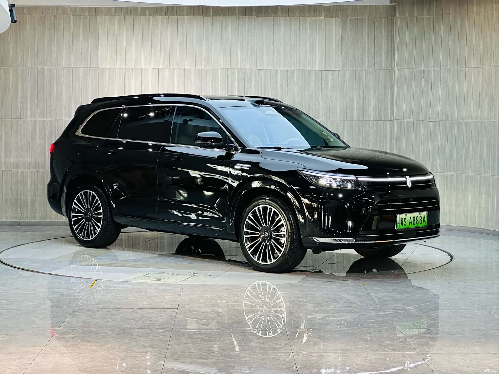 AITO M7, 2024 3