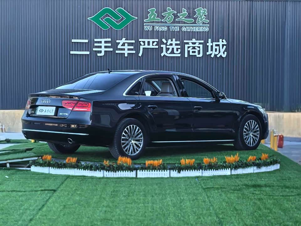 Audi A8