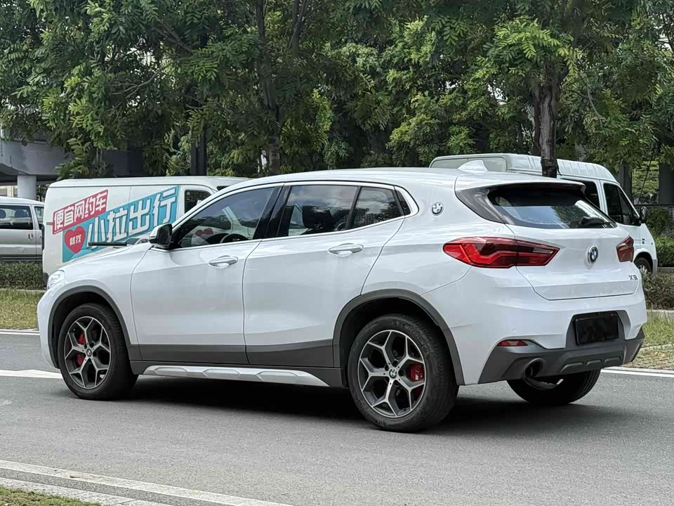 BMW X2