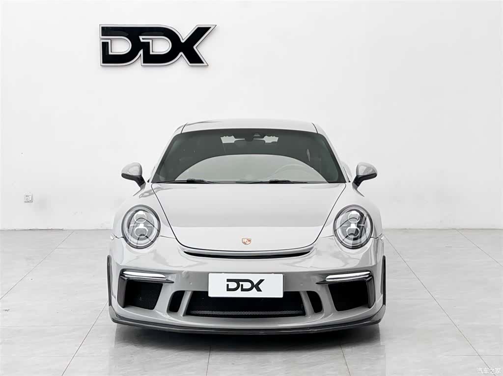 Porsche 911, 2017 2