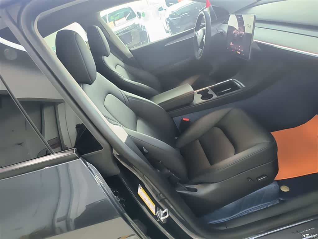 Tesla Model Y, 2024 25