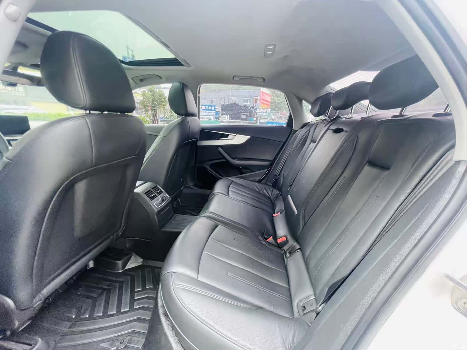 Audi A4L, 2018 8