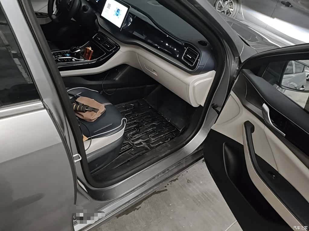 BYD Qin, 2023 11