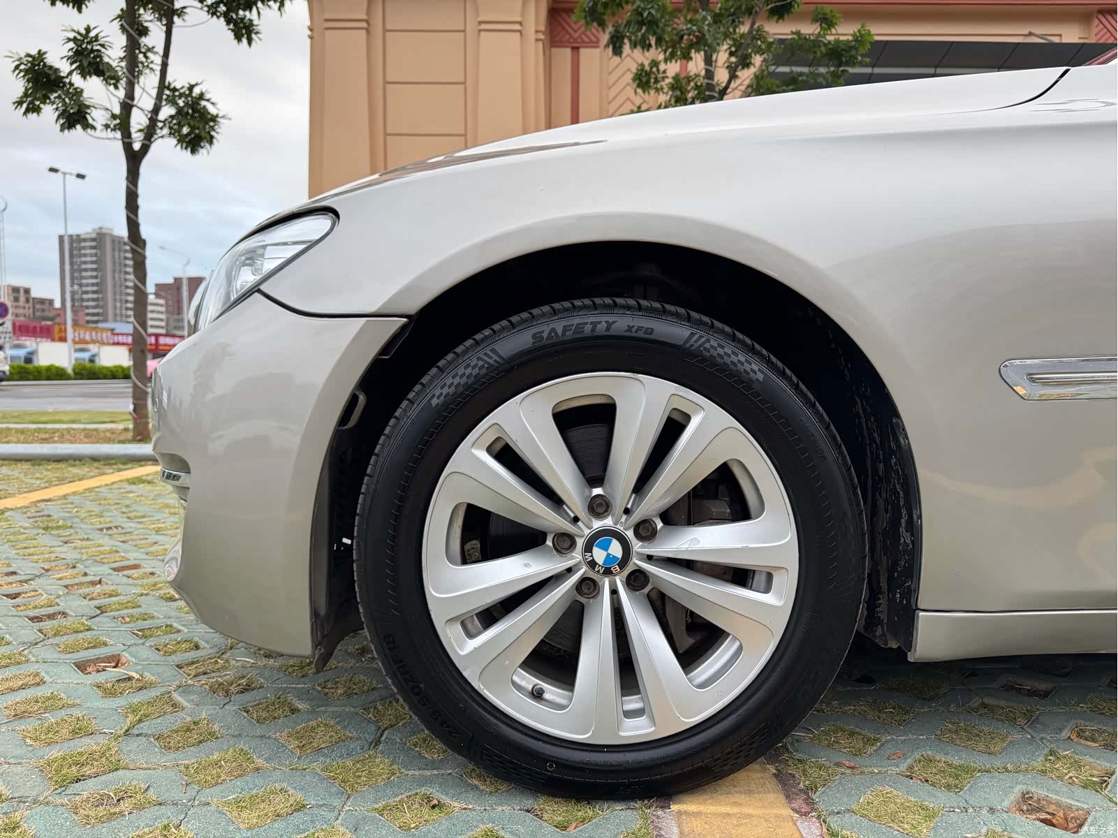 BMW 7 Series, 2012 8