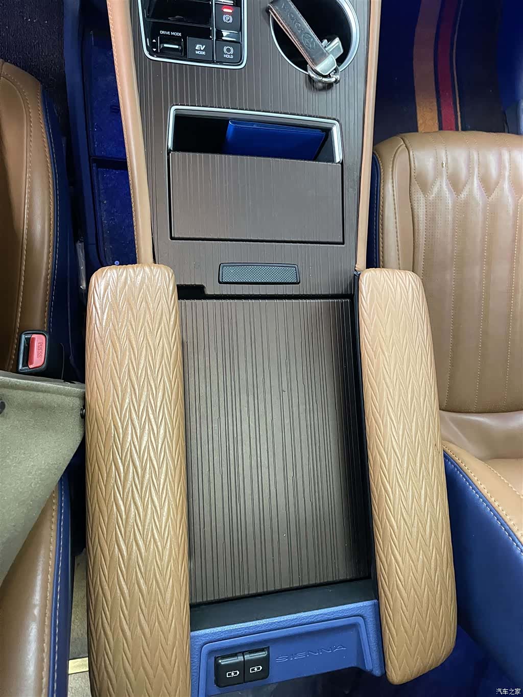 Toyota Sienna, 2023 9