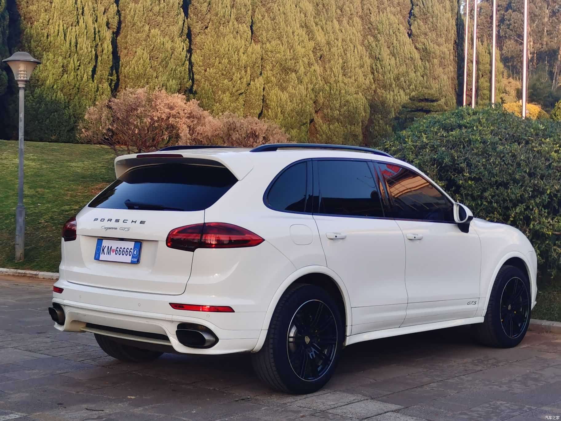 Porsche Cayenne, 2015 10