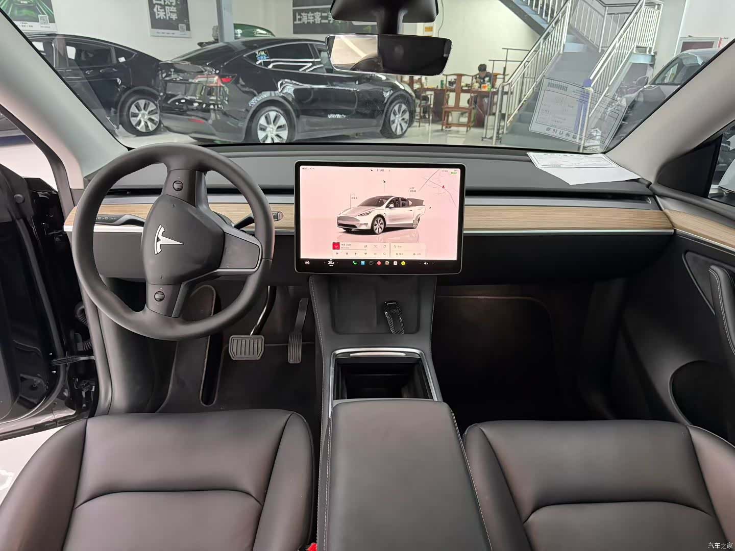 Tesla Model Y, 2022 4