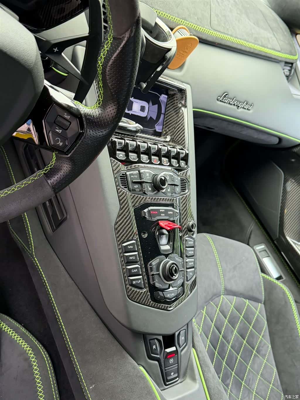 Lamborghini Aventador, 2018 13