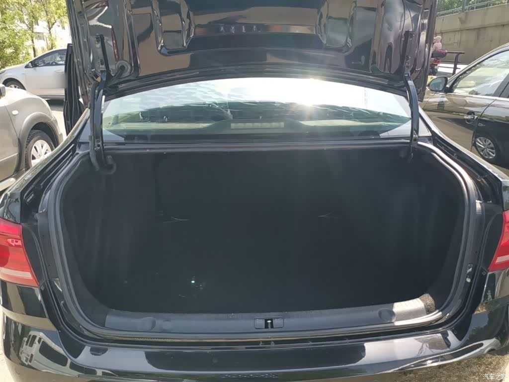 Volkswagen Lavida, 2016 19