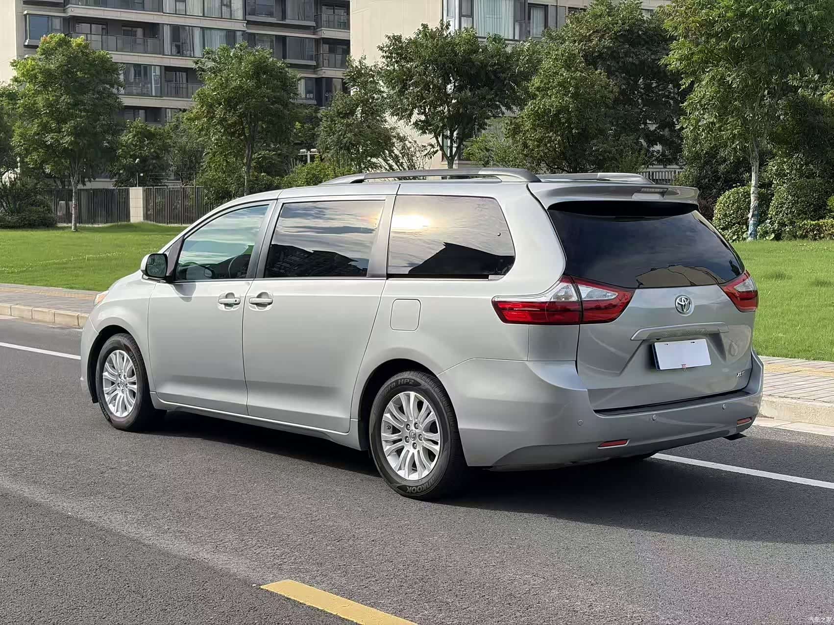 Toyota Sienna, 2017 6