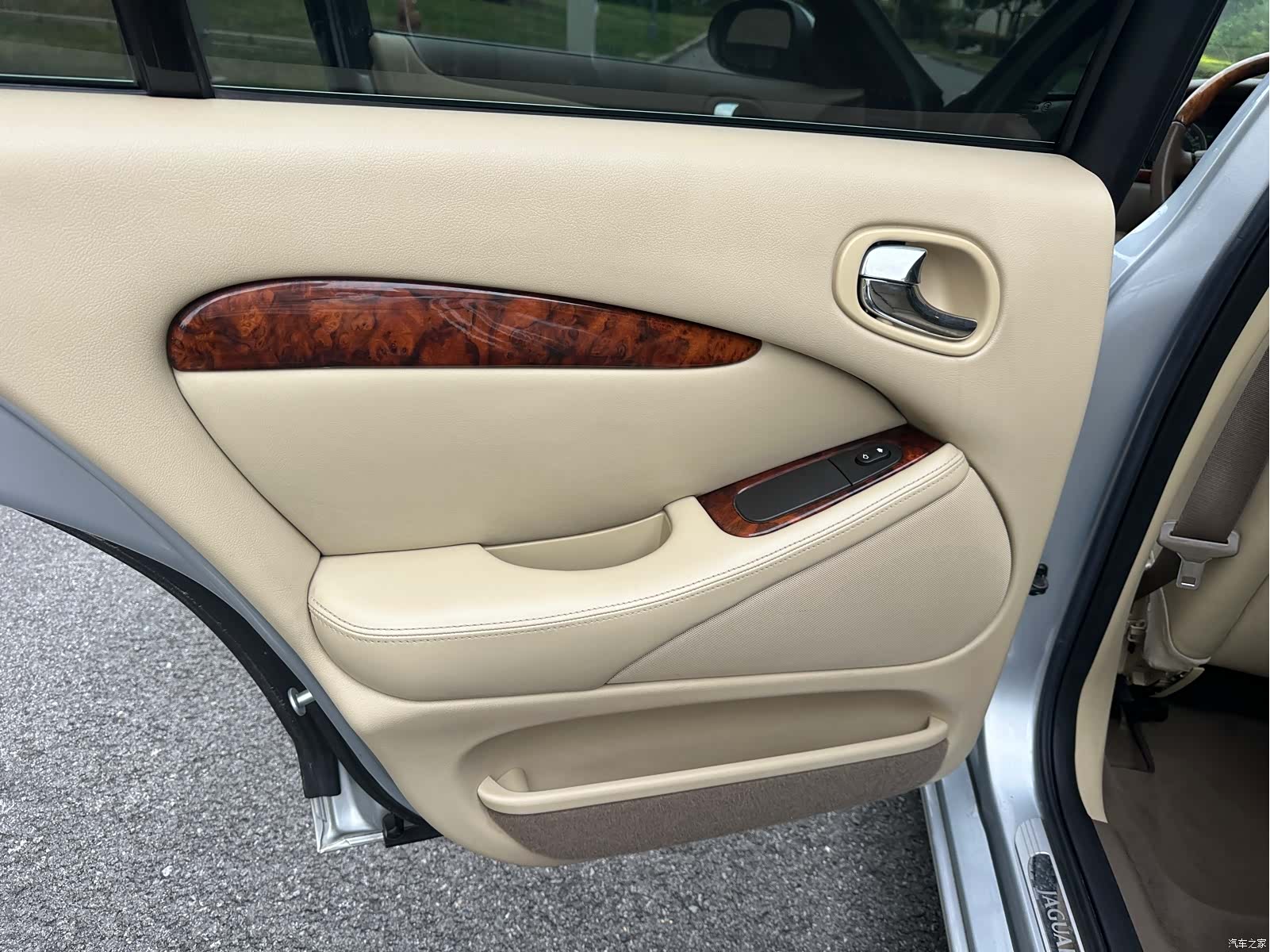 Jaguar S-TYPE, 2006 23