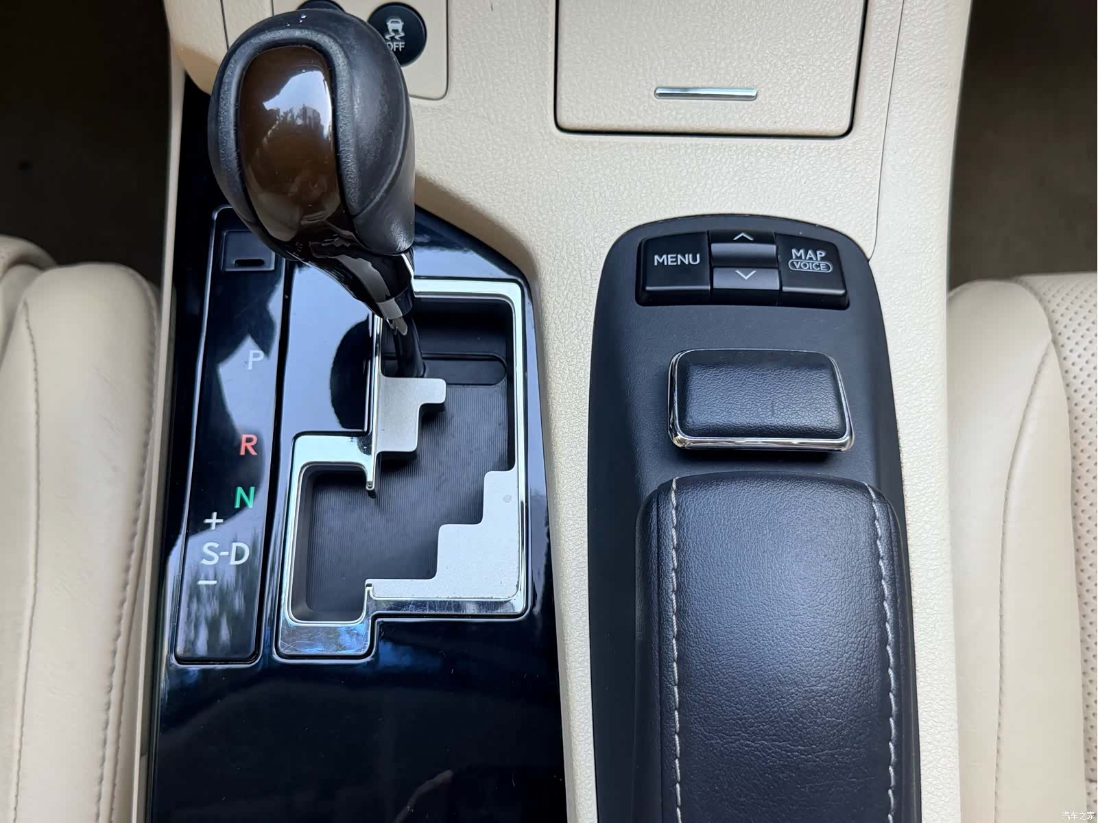 Lexus ES, 2014 22