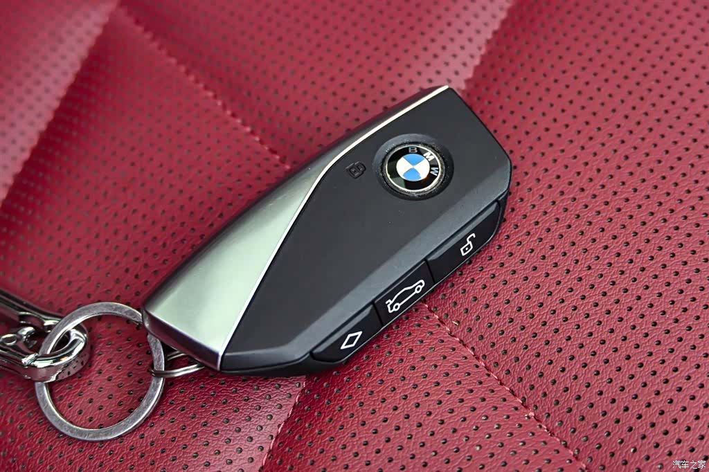 BMW X5, 2024 38