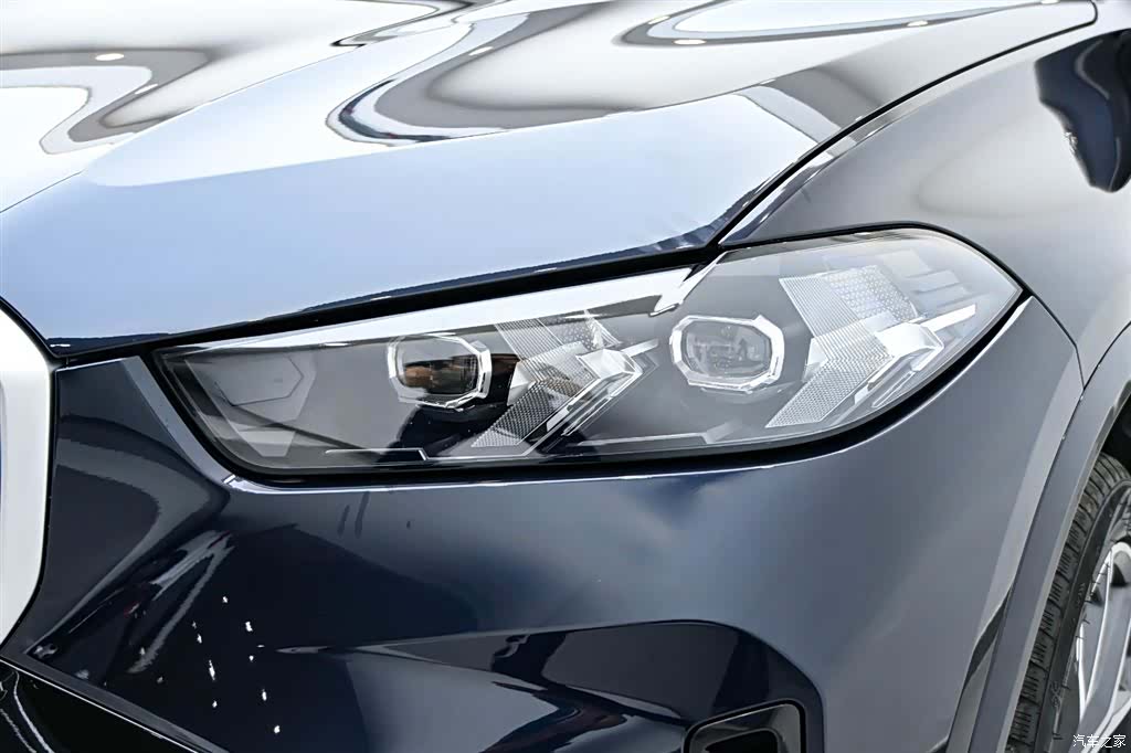 BMW X5, 2024 9