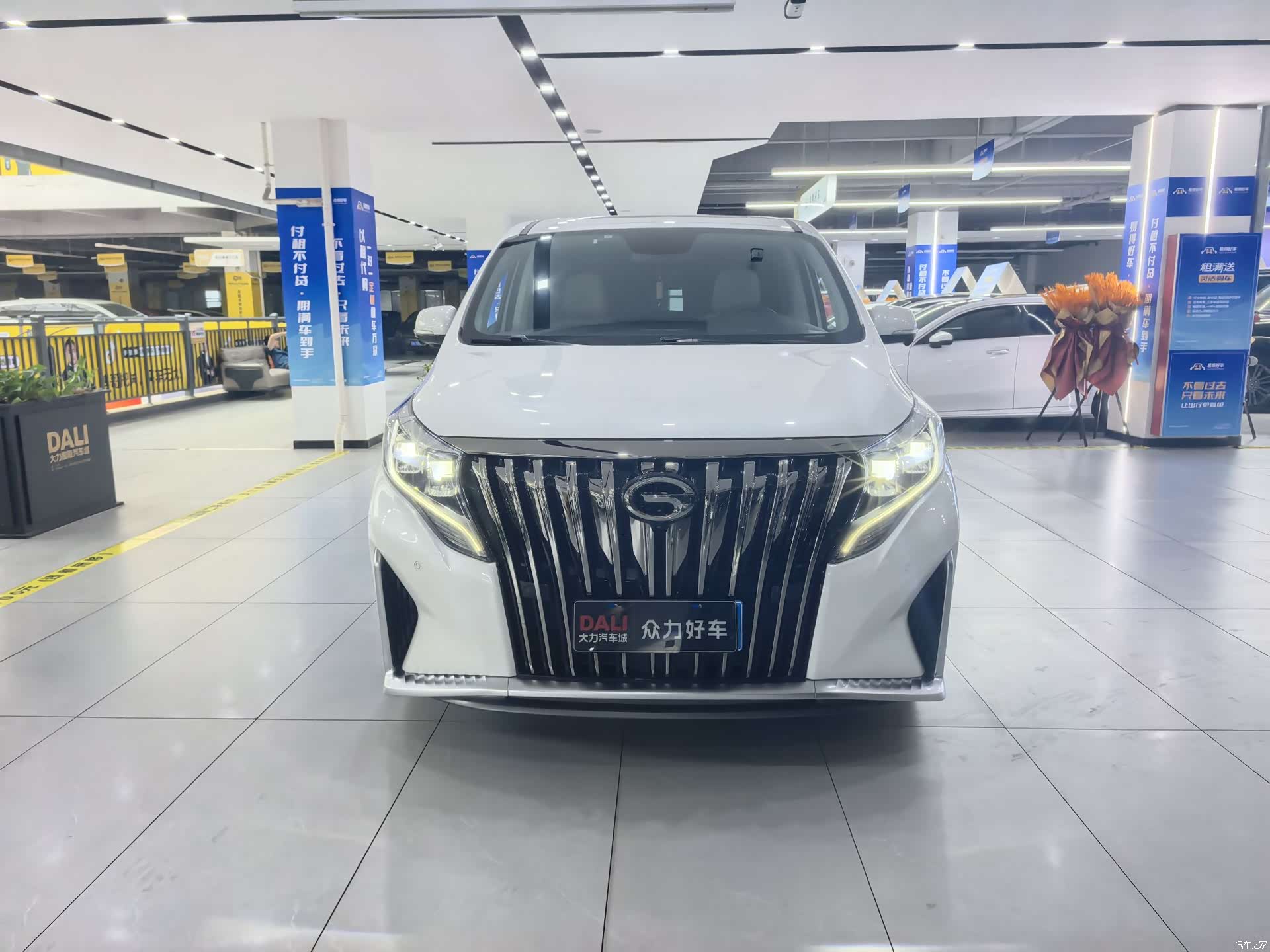 Trumpchi M8, 2021 2
