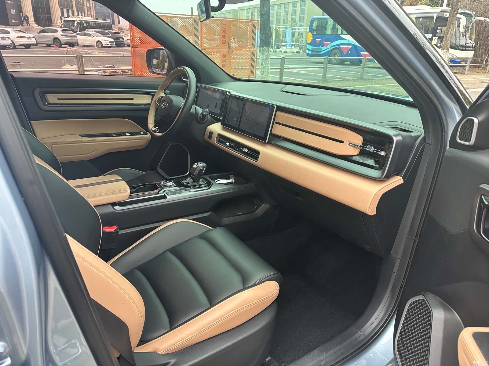 Geely Icon, 2022 10