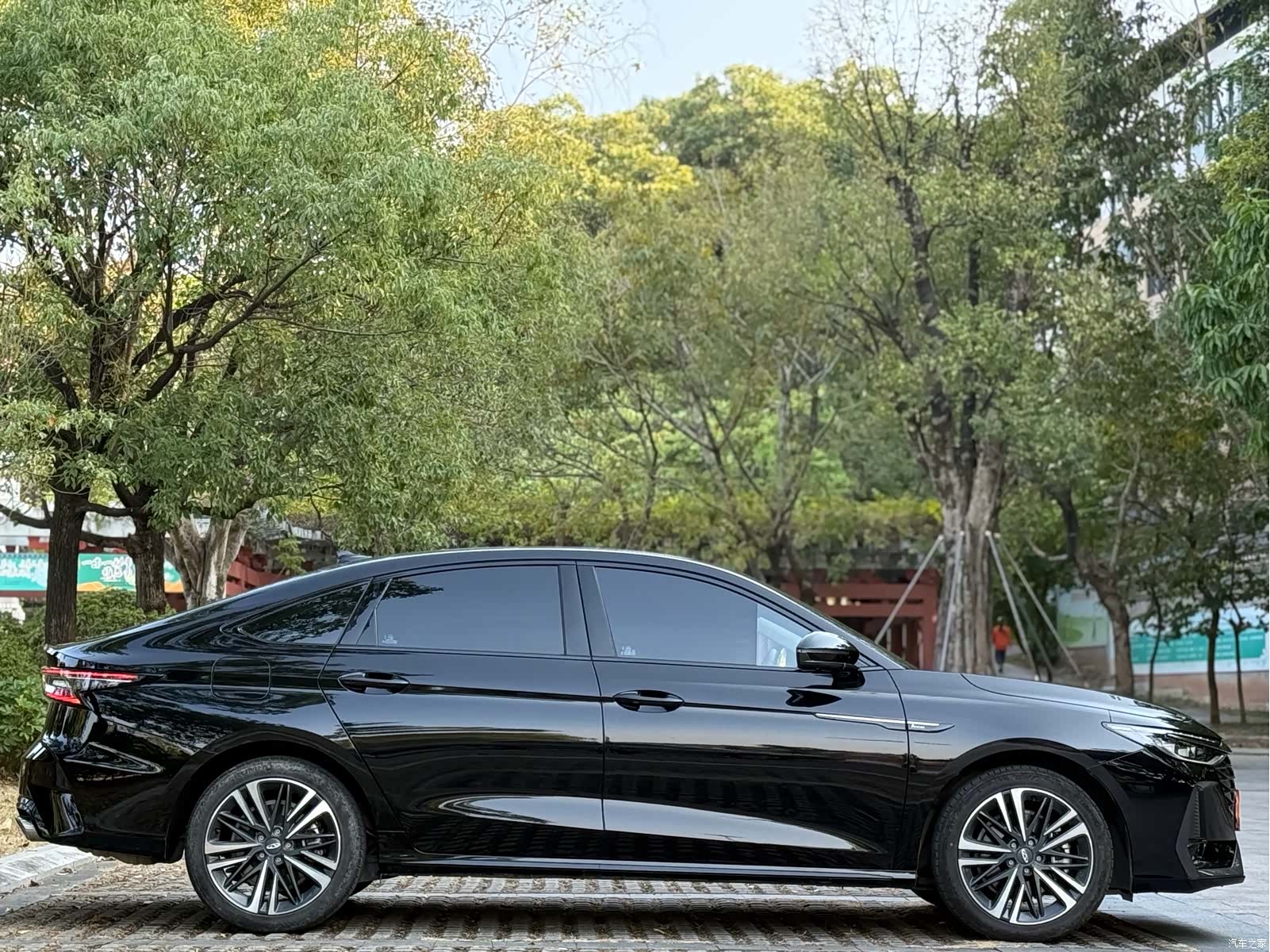 Chery Arrizo 8, 2024 все фото