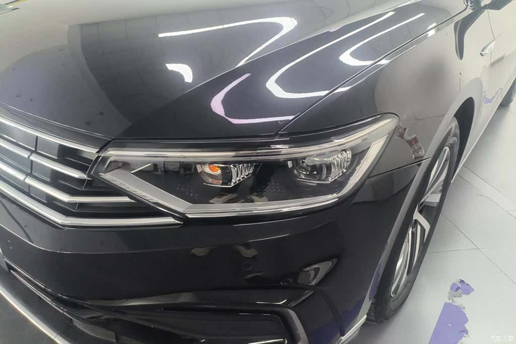 Volkswagen Magotan, 2023 все фото