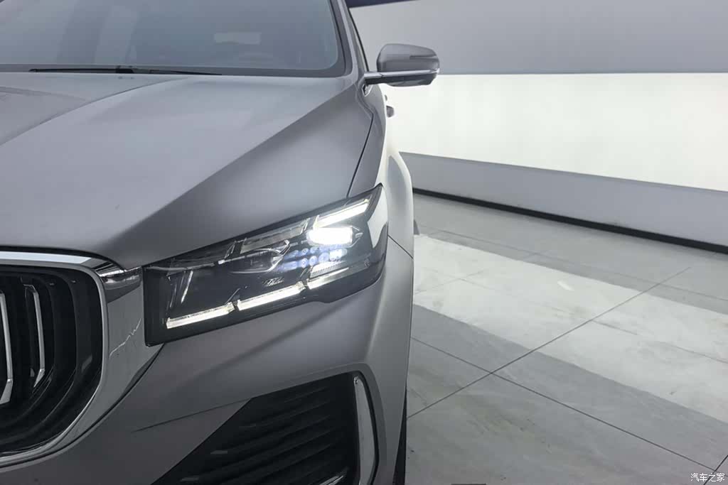 Geely Xingyue L, 2023 все фото